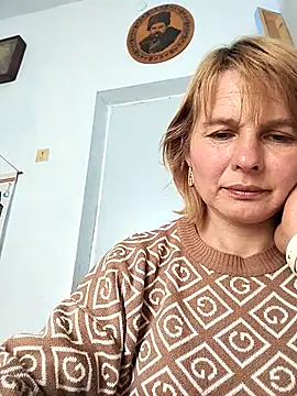 Snapshot of Masha412111 chatting on 05-14-26, 11:28 Masha412111 online show from 05-14-26, 11:28