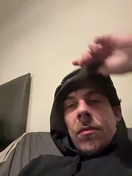 Snapshot of Mb5294 chatting on 12-04-25, 05:10 Mb5294 online show from 12-04-25, 05:10