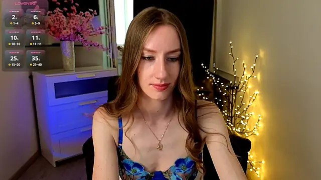 Snapshot of GoldenRose_ chatting on 05-10-26, 01:16 GoldenRose online show from 05-10-26, 01:16