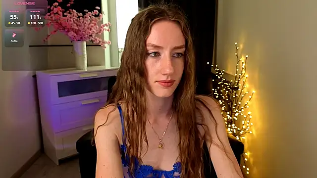 Snapshot of GoldenRose_ chatting on 05-31-26, 12:56 GoldenRose online show from 05-31-26, 12:56