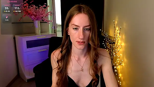 Snapshot of GoldenRose_ chatting on 06-03-26, 12:52 GoldenRose online show from 06-03-26, 12:52