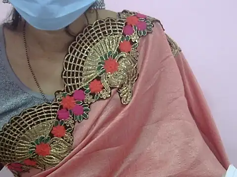 Laila Cute online show from 01-14-26, 04:40