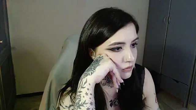 Snapshot of Rin_andersonn chatting on 10-29-25, 03:20 Rin andersonn online show from 10-29-25, 03:20