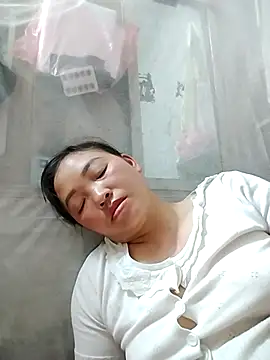 Minkine022 online show from 04-17-26, 06:22