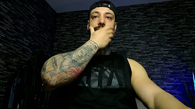 MasculineGuy99 online show from 04-06-26, 02:31