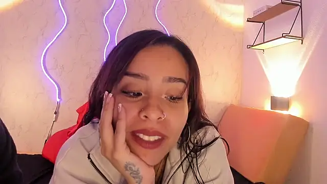 Snapshot of Mia_lopez_1 chatting on 04-28-26, 06:46 Mia lopez 1 online show from 04-28-26, 06:46