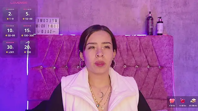 Snapshot of Mia_lopez_1 chatting on 05-19-26, 08:31 Mia lopez 1 online show from 05-19-26, 08:31