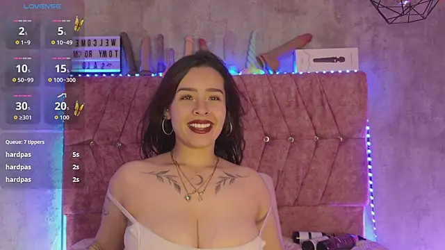 Snapshot of Mia_lopez_1 chatting on 06-04-26, 01:22 Mia lopez 1 online show from 06-04-26, 01:22