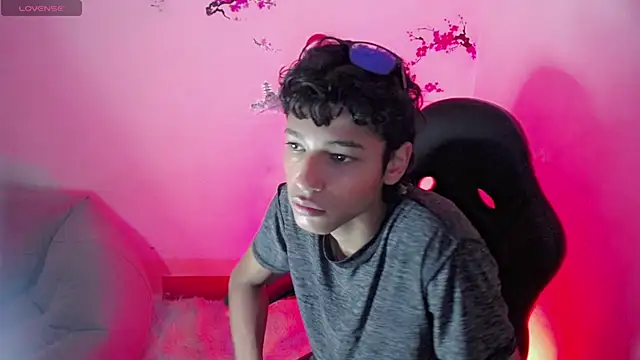 Im david02 online show from 10-22-25, 01:44