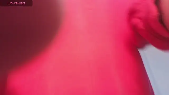 mia foster t online show from 02-26-26, 01:32