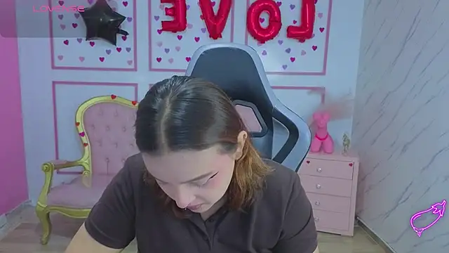 mia foster t online show from 04-02-26, 01:09