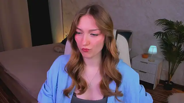 AngelAnabelle online show from 11-16-25, 08:47