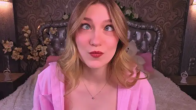 AngelAnabelle online show from 03-08-26, 08:34