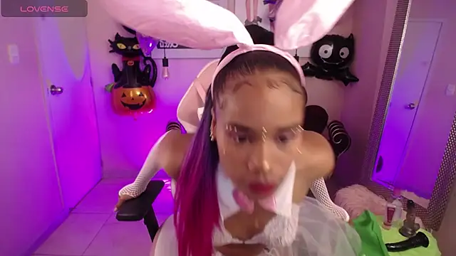 ingrid03 taffur online show from 10-31-25, 06:31