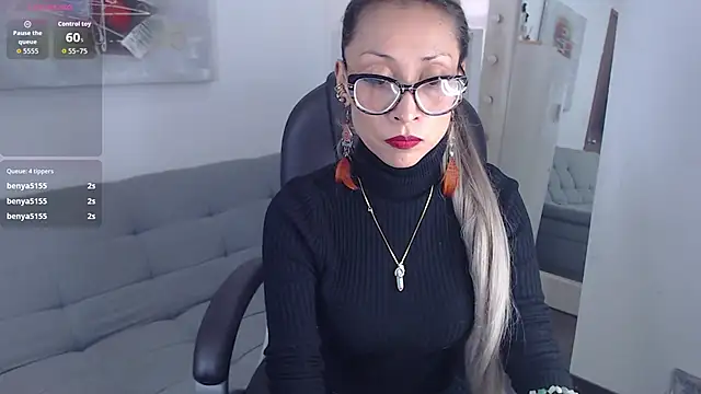 Snapshot of alexia_james_ chatting on 04-21-26, 09:06 alexia james online show from 04-21-26, 09:06