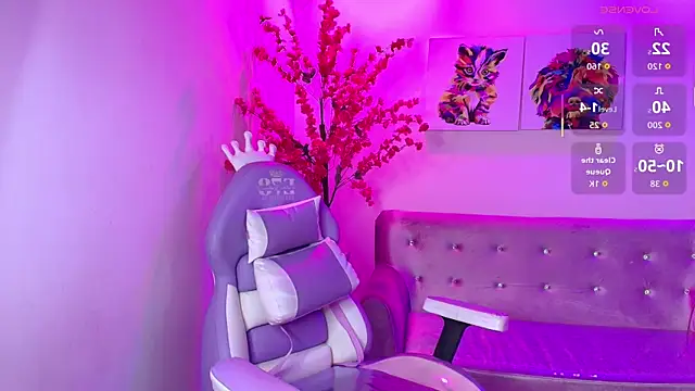 Snapshot of Summer_miller chatting on 11-27-25, 11:45 Summer miller online show from 11-27-25, 11:45