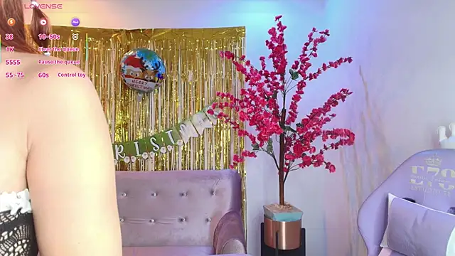 Snapshot of Summer_miller chatting on 12-18-25, 11:27 Summer miller online show from 12-18-25, 11:27