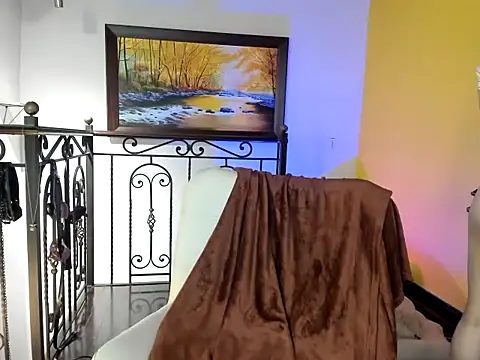 Zulyhenao online show from 11-17-25, 03:12