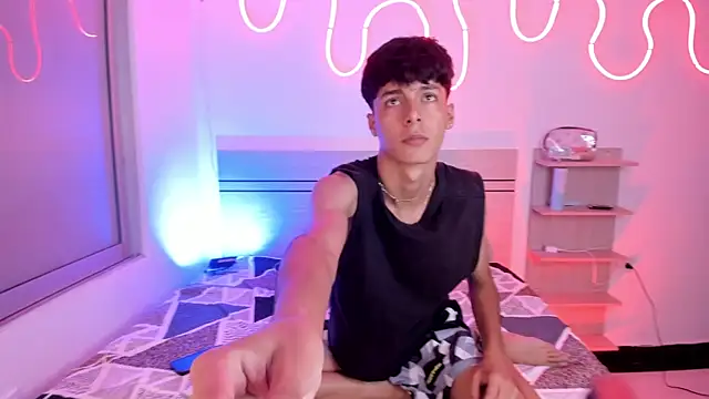 luccas ferreira online show from 10-22-25, 07:02