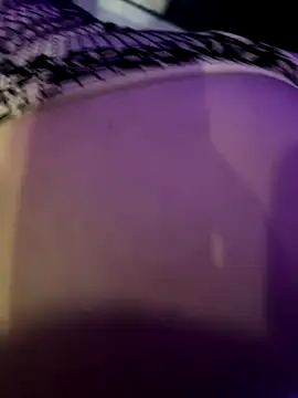 Snapshot of Hotlatinpussy chatting on 10-16-25, 02:45 Hotlatinpussy online show from 10-16-25, 02:45