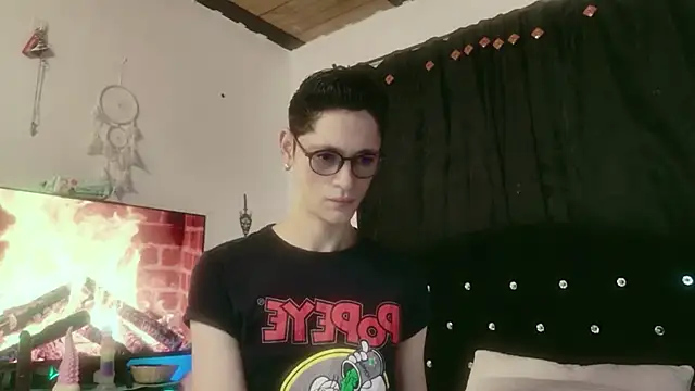 Tyler cat online show from 10-23-25, 11:09