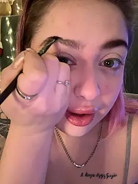 Snapshot of KellyMoors chatting on 02-06-26, 01:32 KellyMoors online show from 02-06-26, 01:32