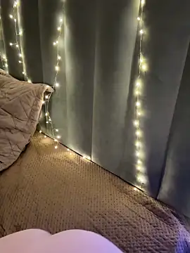 Snapshot of KellyMoors chatting on 02-11-26, 02:05 KellyMoors online show from 02-11-26, 02:05