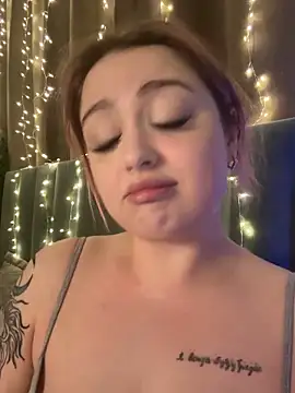 Snapshot of KellyMoors chatting on 02-24-26, 02:20 KellyMoors online show from 02-24-26, 02:20