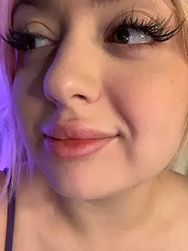 KellyMoors online show from 04-14-26, 01:33