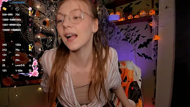 lyra thenymph online show from 10-23-25, 10:36