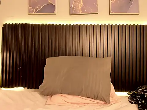 Julieta Slav3 online show from 01-16-26, 08:46