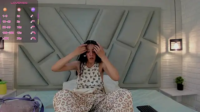 Julieta Slav3 online show from 03-05-26, 09:44