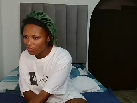 Sex bomb30 online show from 10-26-25, 09:21