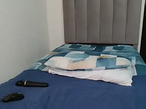 Sex bomb30 online show from 10-28-25, 09:06