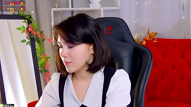 Kelly foox online show from 11-27-25, 11:01