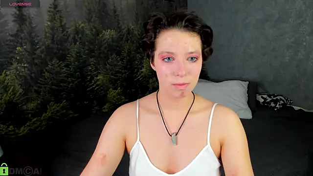 Sara Frayer online show from 02-12-26, 01:33