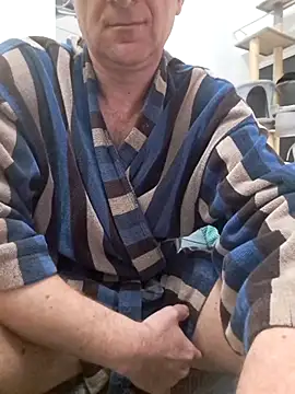 Snapshot of Vintermelon2 chatting on 02-14-26, 08:55 Vintermelon2 online show from 02-14-26, 08:55