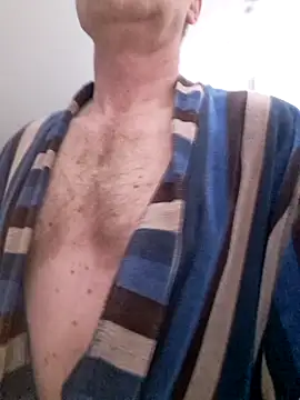 Snapshot of Vintermelon2 chatting on 02-22-26, 06:13 Vintermelon2 online show from 02-22-26, 06:13