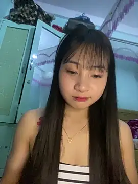 Snapshot of banlinh004 chatting on 02-26-26, 03:00 banlinh004 online show from 02-26-26, 03:00