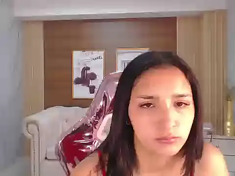 claudina s online show from 10-16-25, 01:12