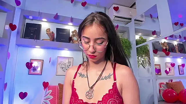 Alana Martinez  online show from 02-02-26, 12:48