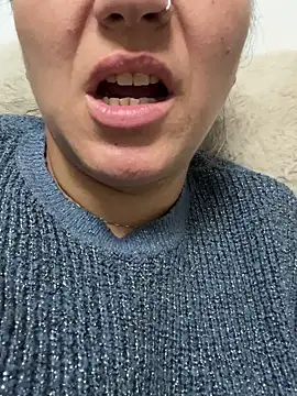 Daiana Andra online show from 10-17-25, 10:12