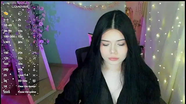 Snapshot of Mona_Esty chatting on 06-16-26, 06:05 Mona Esty online show from 06-16-26, 06:05
