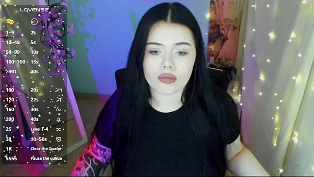 Snapshot of Mona_Esty chatting on 06-27-26, 06:18 Mona Esty online show from 06-27-26, 06:18