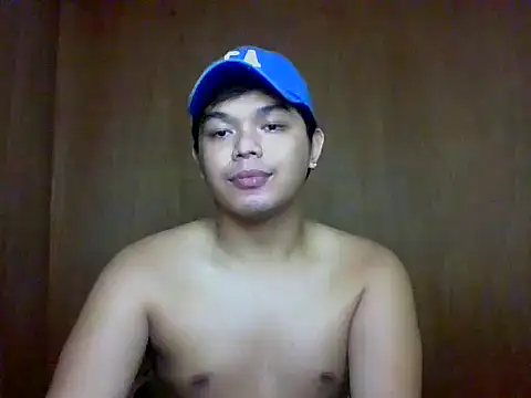 Snapshot of TarahFox chatting on 11-17-25, 06:03 TarahFox online show from 11-17-25, 06:03