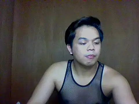 Snapshot of TarahFox chatting on 11-18-25, 05:06 TarahFox online show from 11-18-25, 05:06