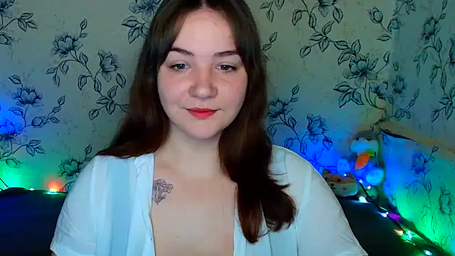 Snapshot of OliviaMontgommery chatting on 05-26-26, 01:51 OliviaMontgommery online show from 05-26-26, 01:51