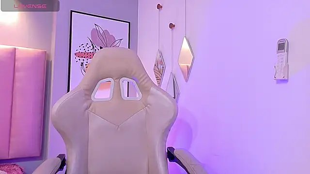 CamilaLevy online show from 02-28-26, 12:17