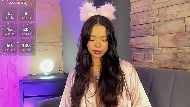 naomi hill1 online show from 11-10-25, 10:09