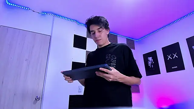 jeycobb online show from 04-08-26, 01:16